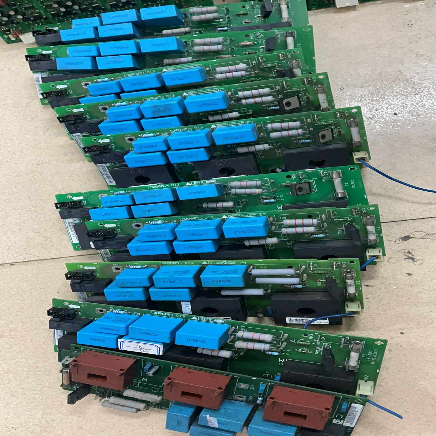 基恩士FU-53TZ光纤传感器，！~询价