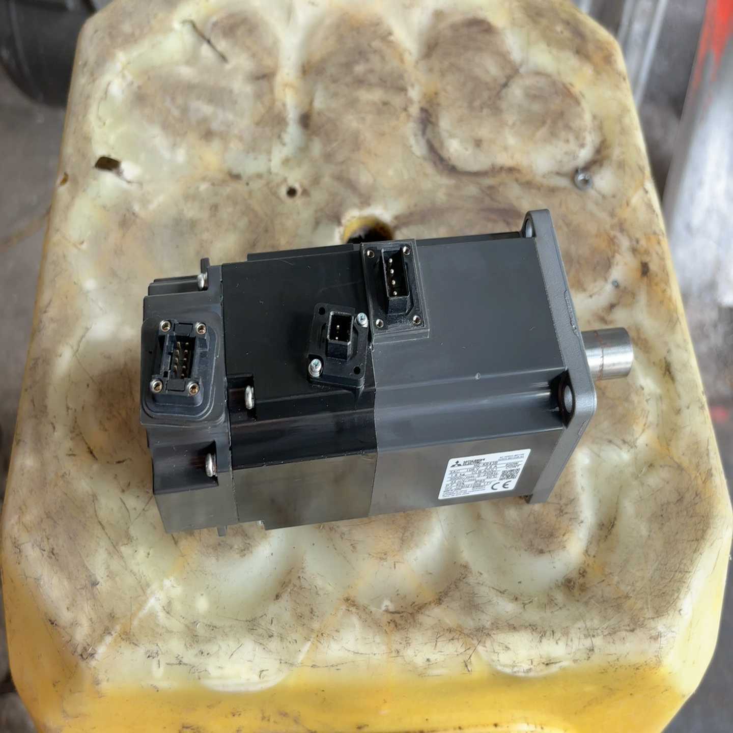 三菱伺服电机400w三菱HG-KR43B装机未使用一台 成色【鑫鑫商