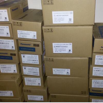 议价-松下1.5KW伺服电机MSME152GCGMMSME152GCHM全新质保一年