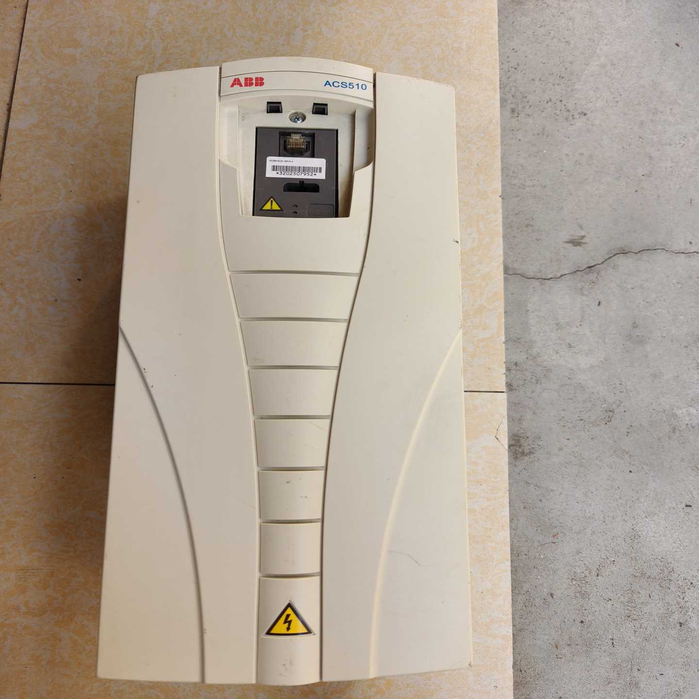 咨询-ACS510-01-031A-4ABB510变频器1