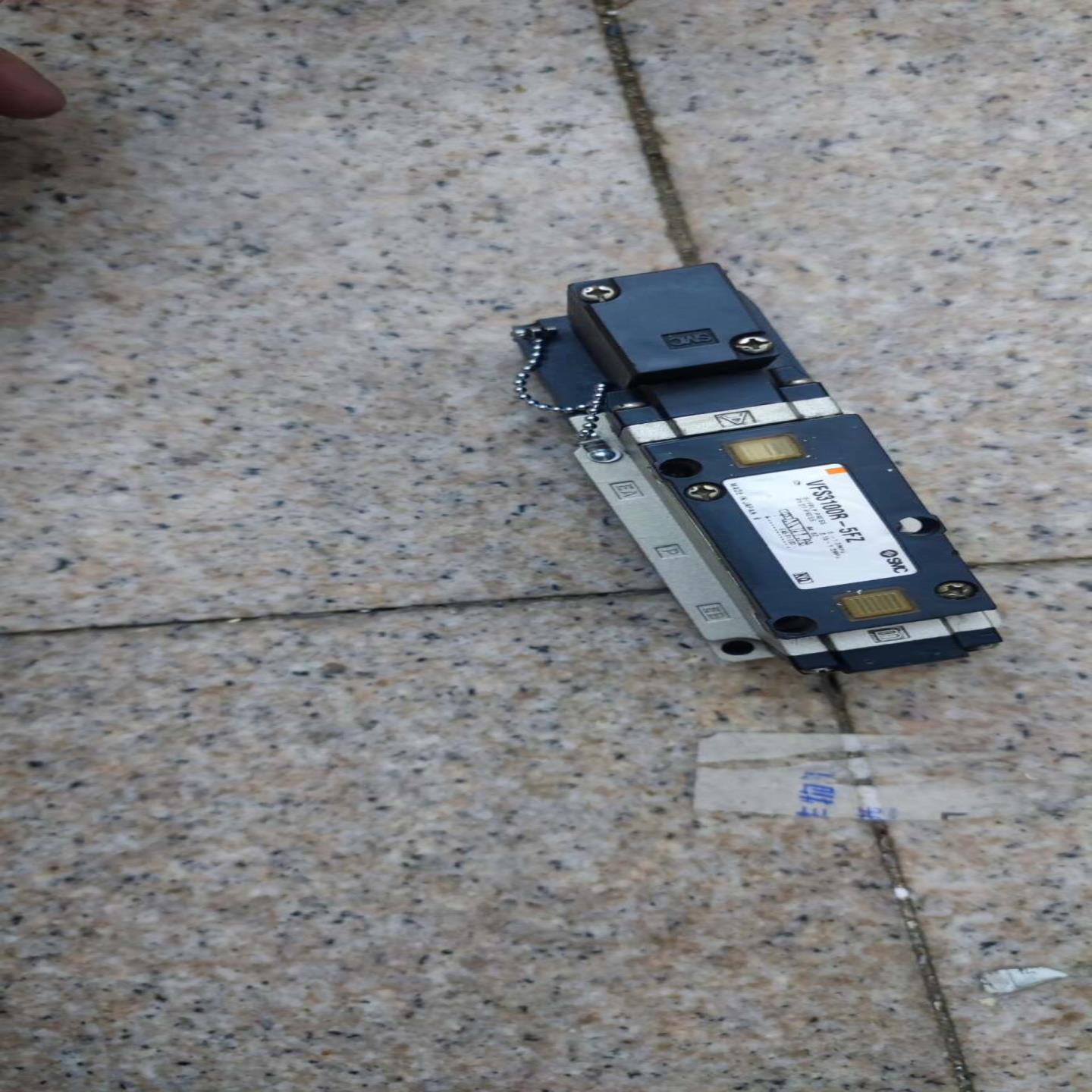 电磁阀VFS3100R-5FZ-02  实物拍摄看上