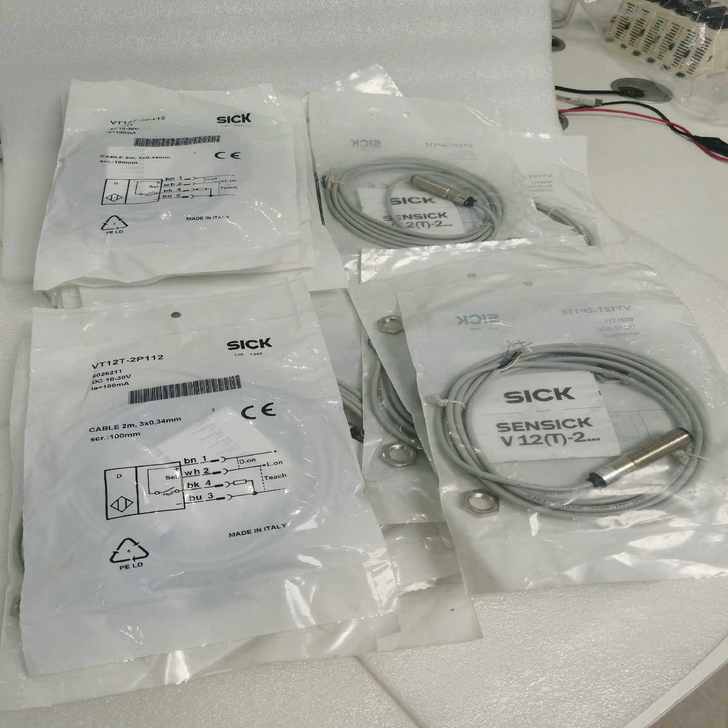 询价西克传感器VT12T-2P112