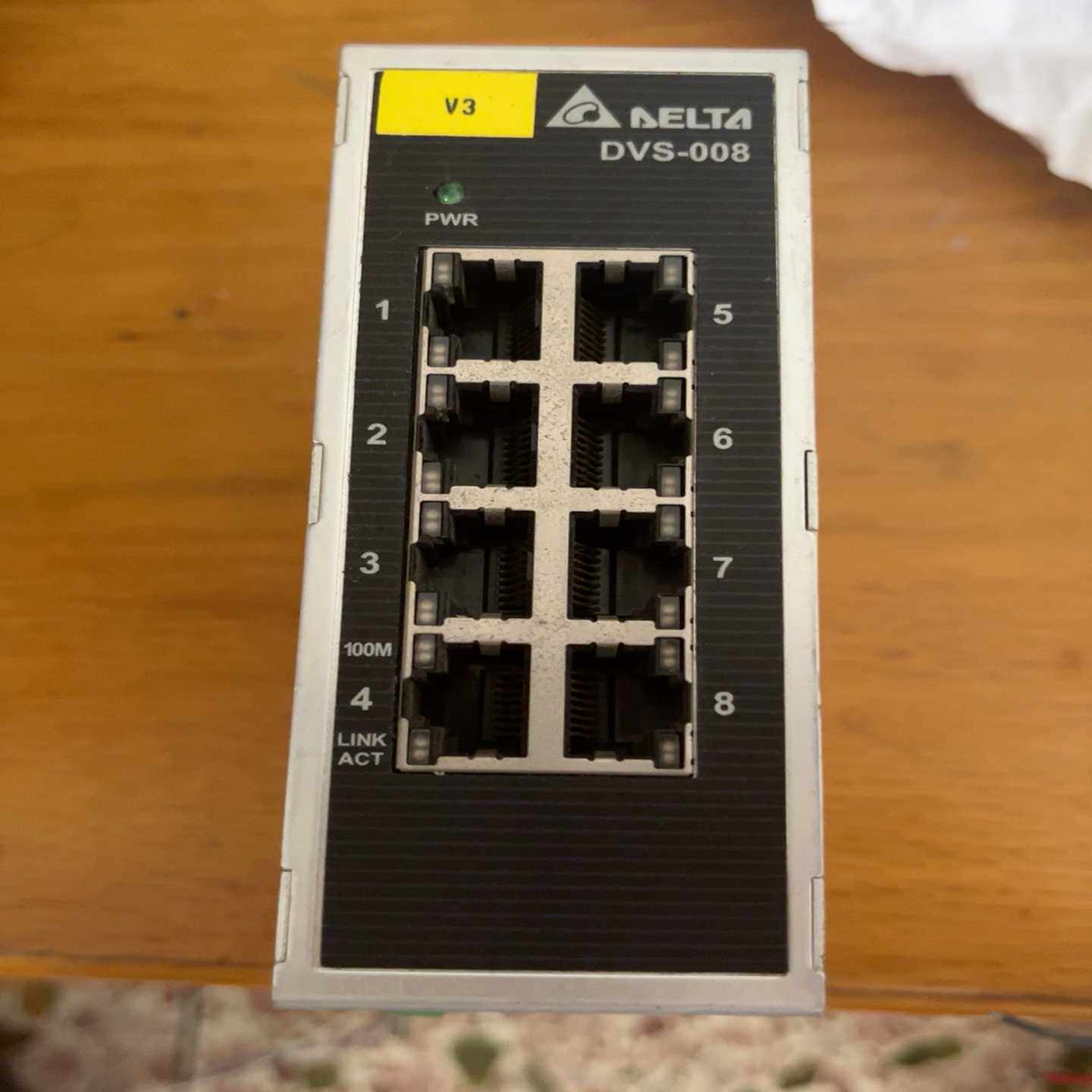 台达交换机DVS-008I00二手拆机，外观如图，图片实拍，--议价商品