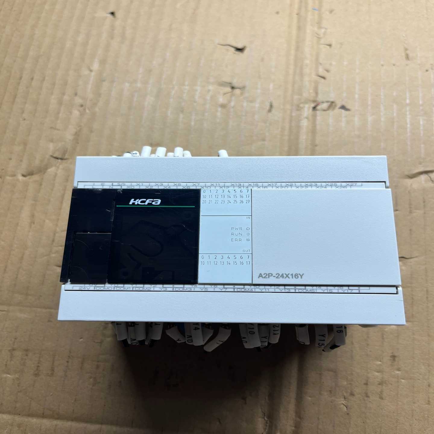 禾川plcA2P-24X16YT。实物如图--议价商品