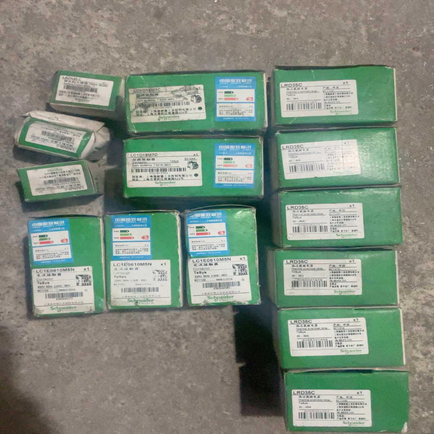 施耐德Schneider交流接触器、热过载继电器、辅助触头模--议价商