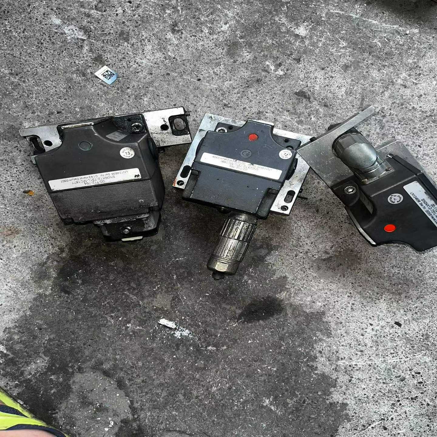 议价安士能开关,拆机,有三个0612一71L适用