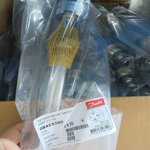 丹佛斯温度传感器MBT5116084Z3260，Pt100--议价商品