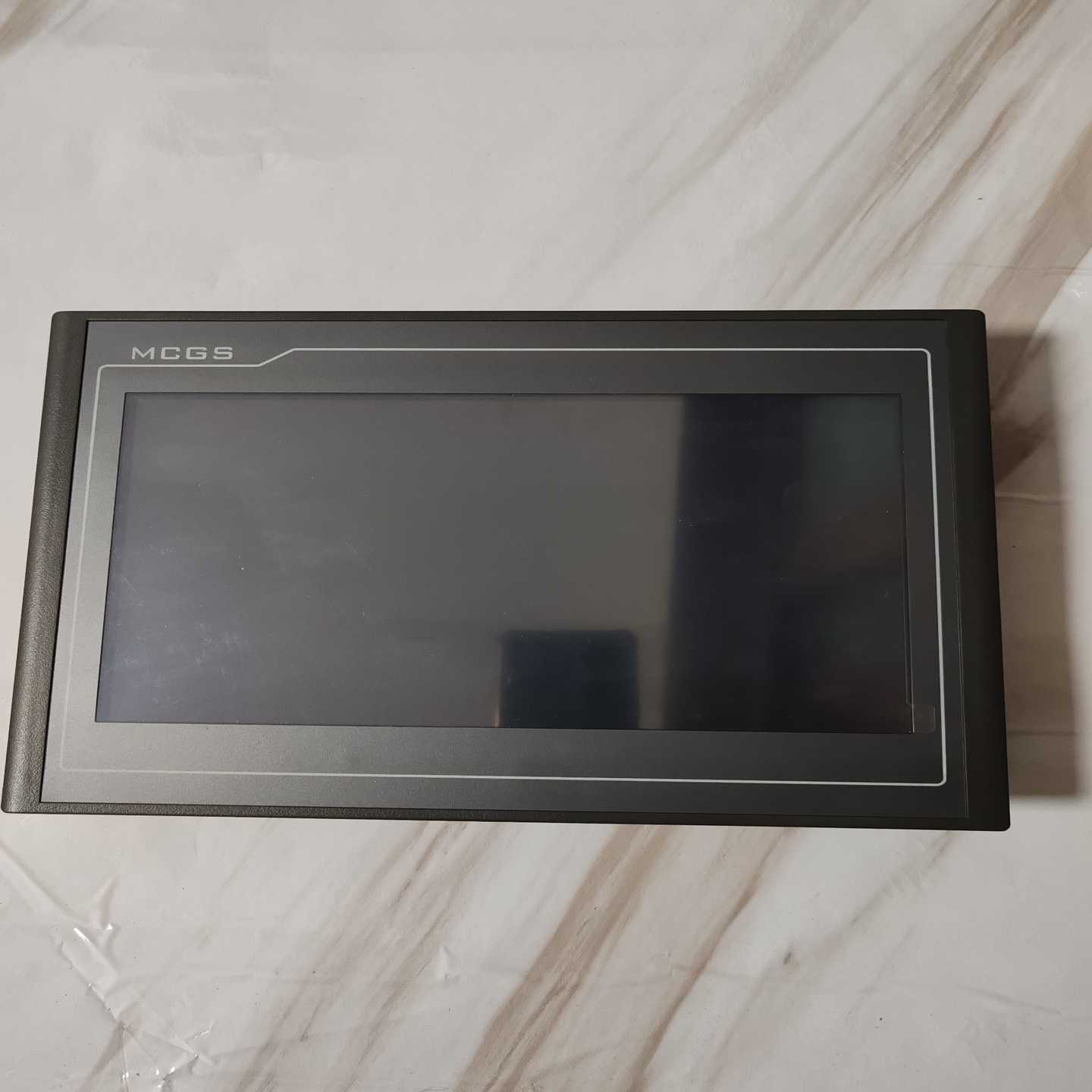 询价~昆仑通态 MCGS 触摸屏，型号 TPC1061Ti（T
