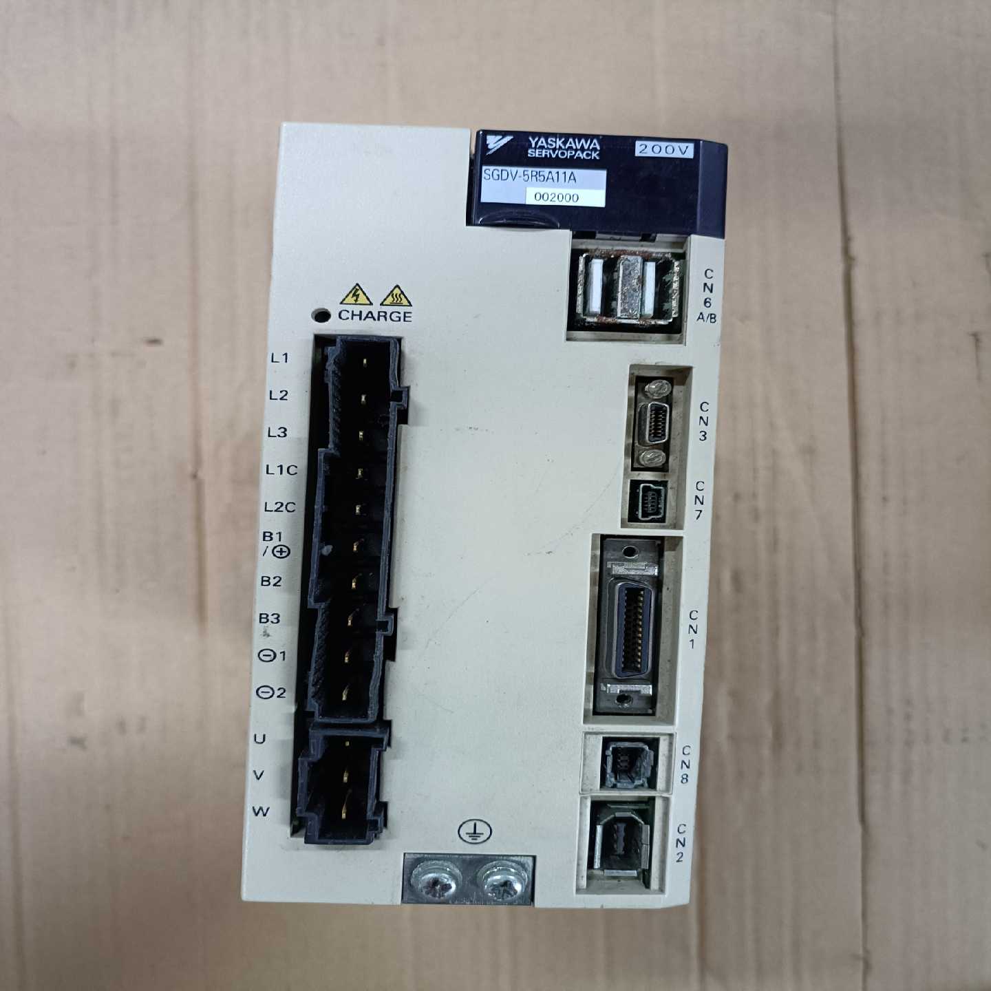 SGDV-5R5A11A002000 安川750w驱动器 功（佳毅工控）