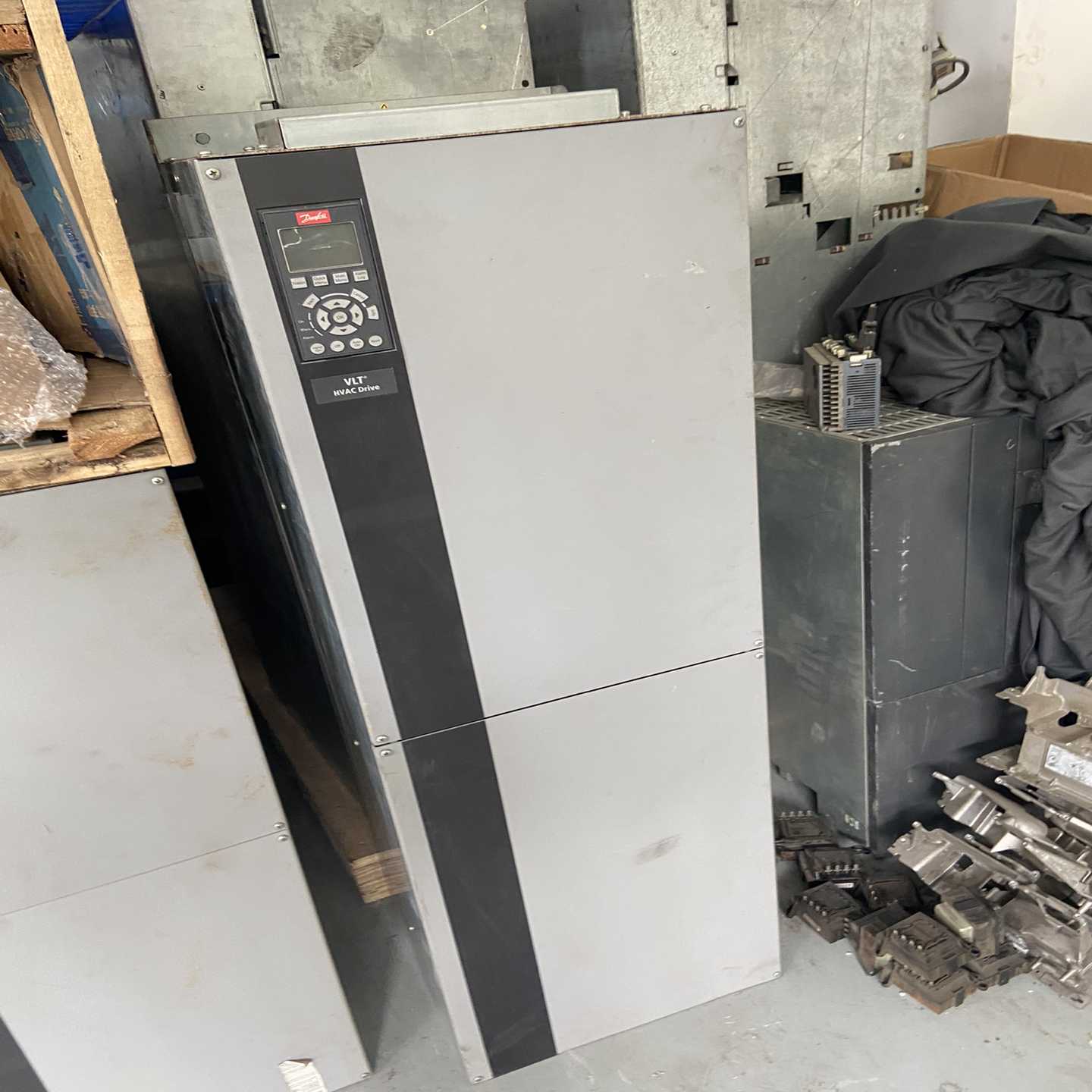 丹佛斯FC102-400KW变频器FC102-P400T7E（零零电子）