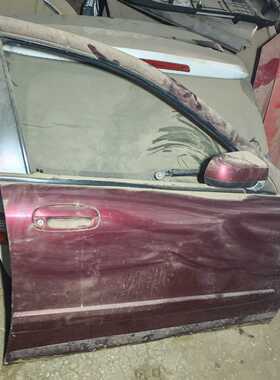 尊驰右前门红色总成--议价商品