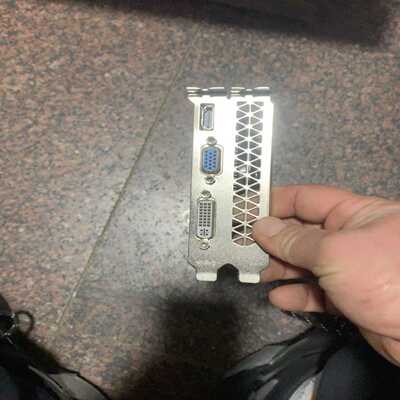 HD7570M4GD5显卡成色新完好使用功能完好图-议价