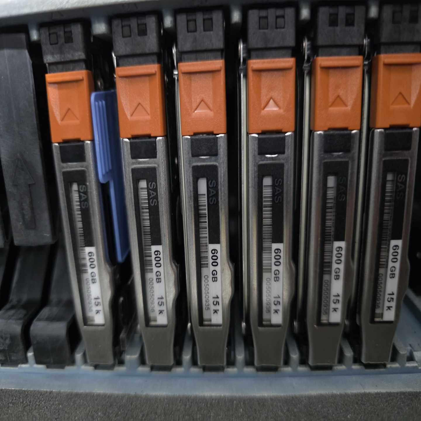 EMC005050936V4-2S15-600VNX--议价商品