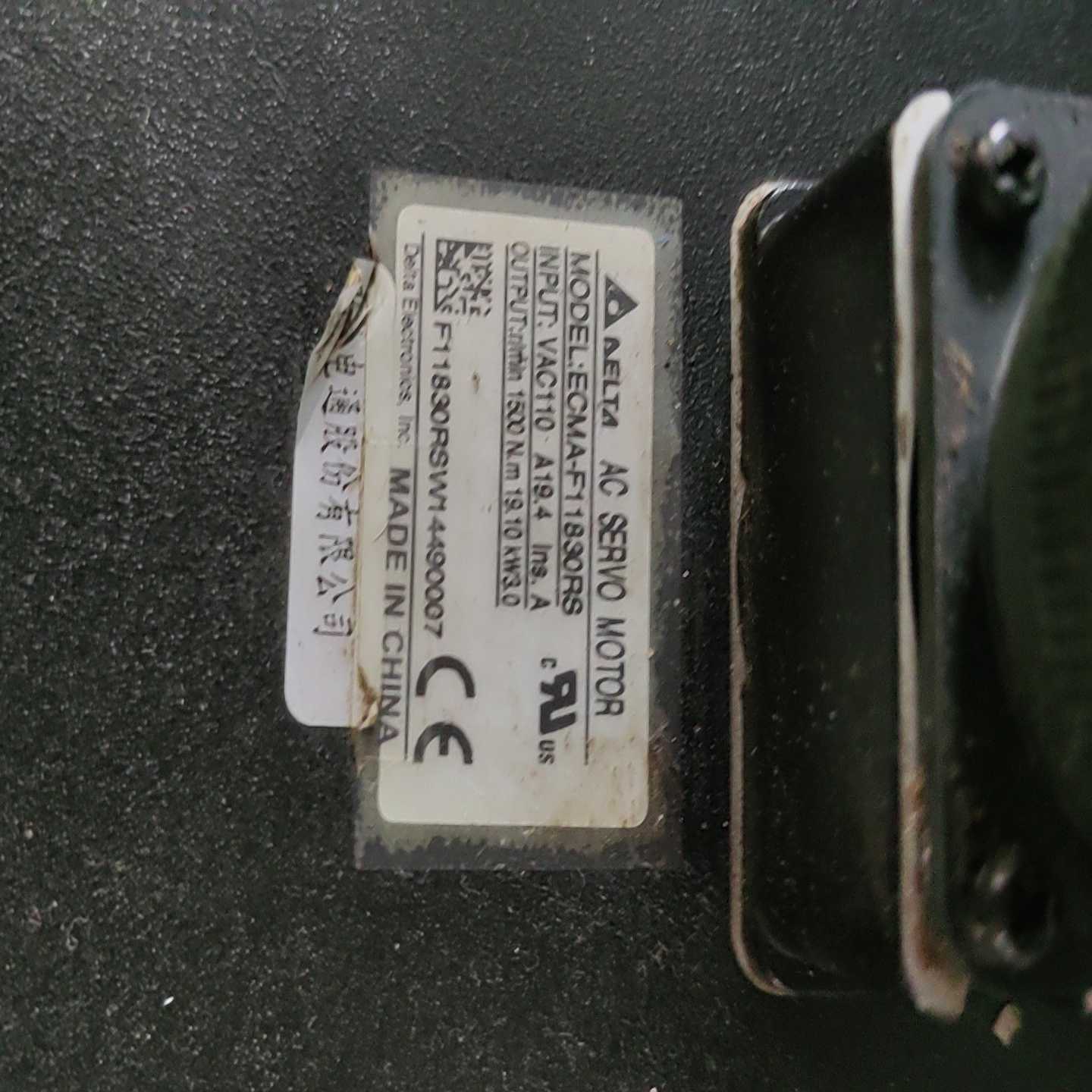 台达AC伺服电机，型号ECMA-F11830RS，输入电压A--议价商品