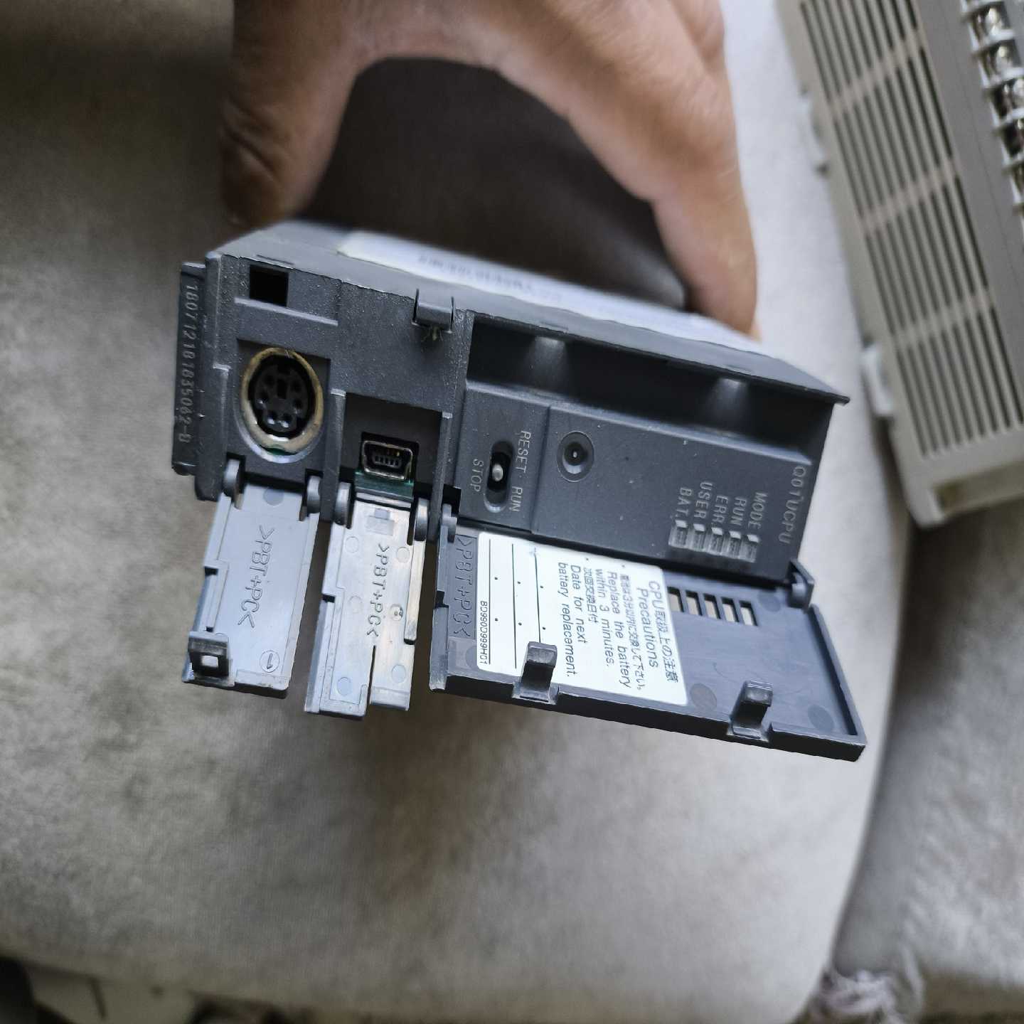 议价三菱Q01UCPU货场里的，测试不了好坏，配件出售出不