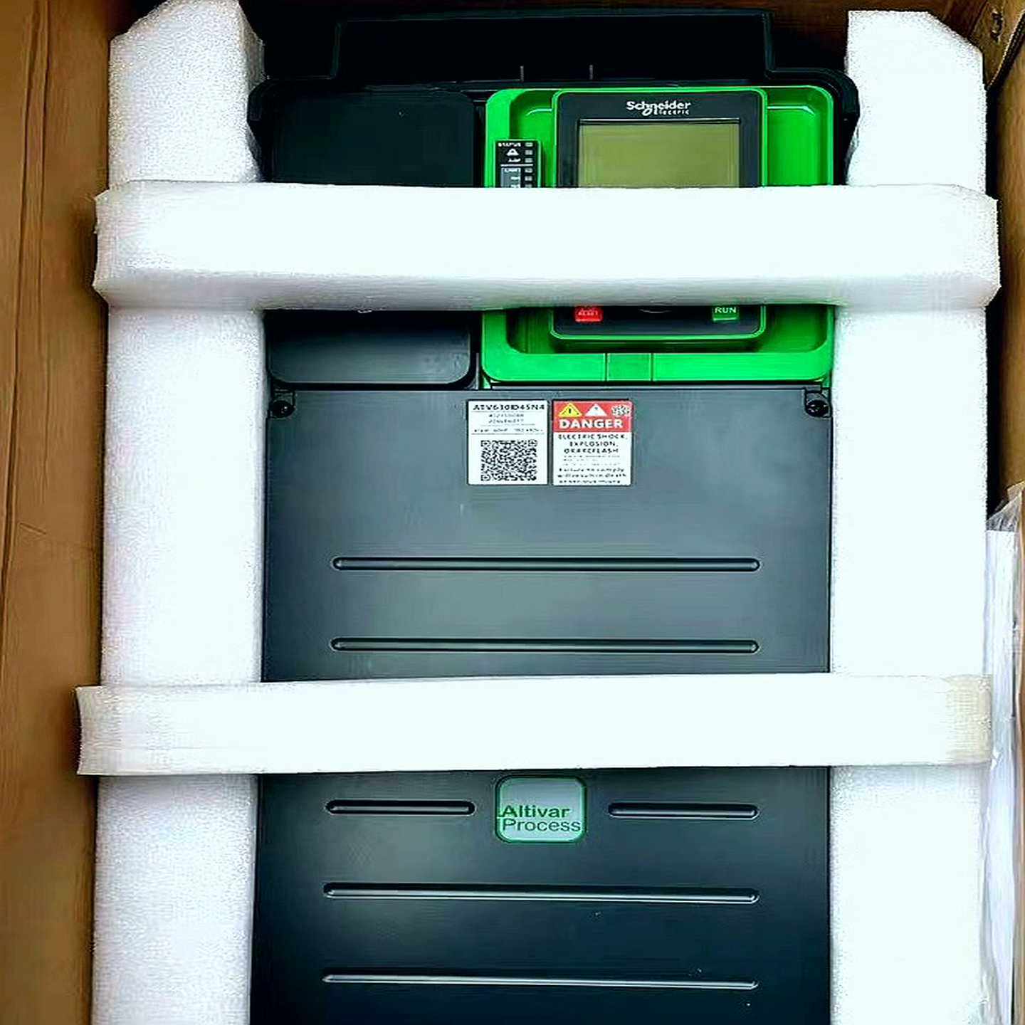 施耐德ATV630D45N4，45KK变频器，三相380--议价