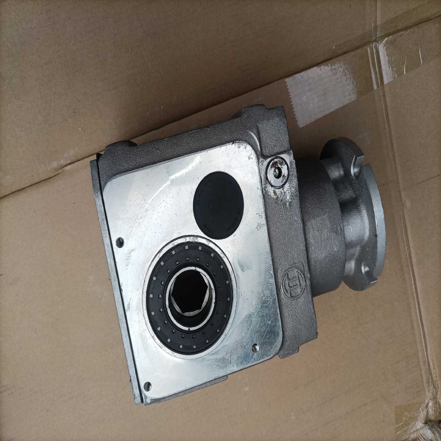 光宝3.7KW变频器EVO600021S2D2E20F，~询价