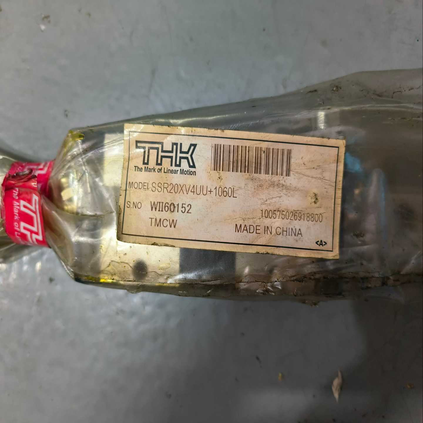 询价THK直线导轨滑块SSR20XV4UU1060E全新未使用