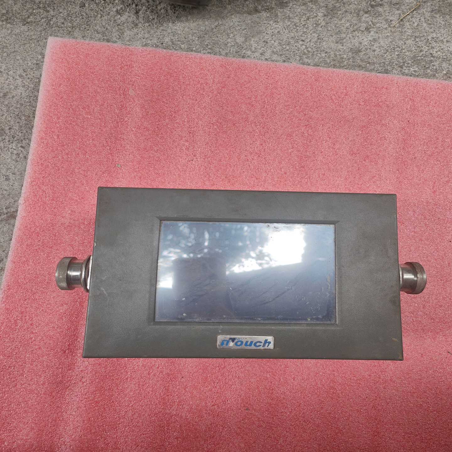 昆仑通态触摸屏tpc064-tb03询价