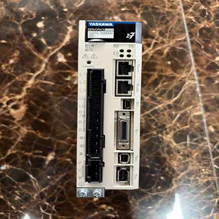 安川7系SGD7S-2R8AA0C002400W伺服驱动询价