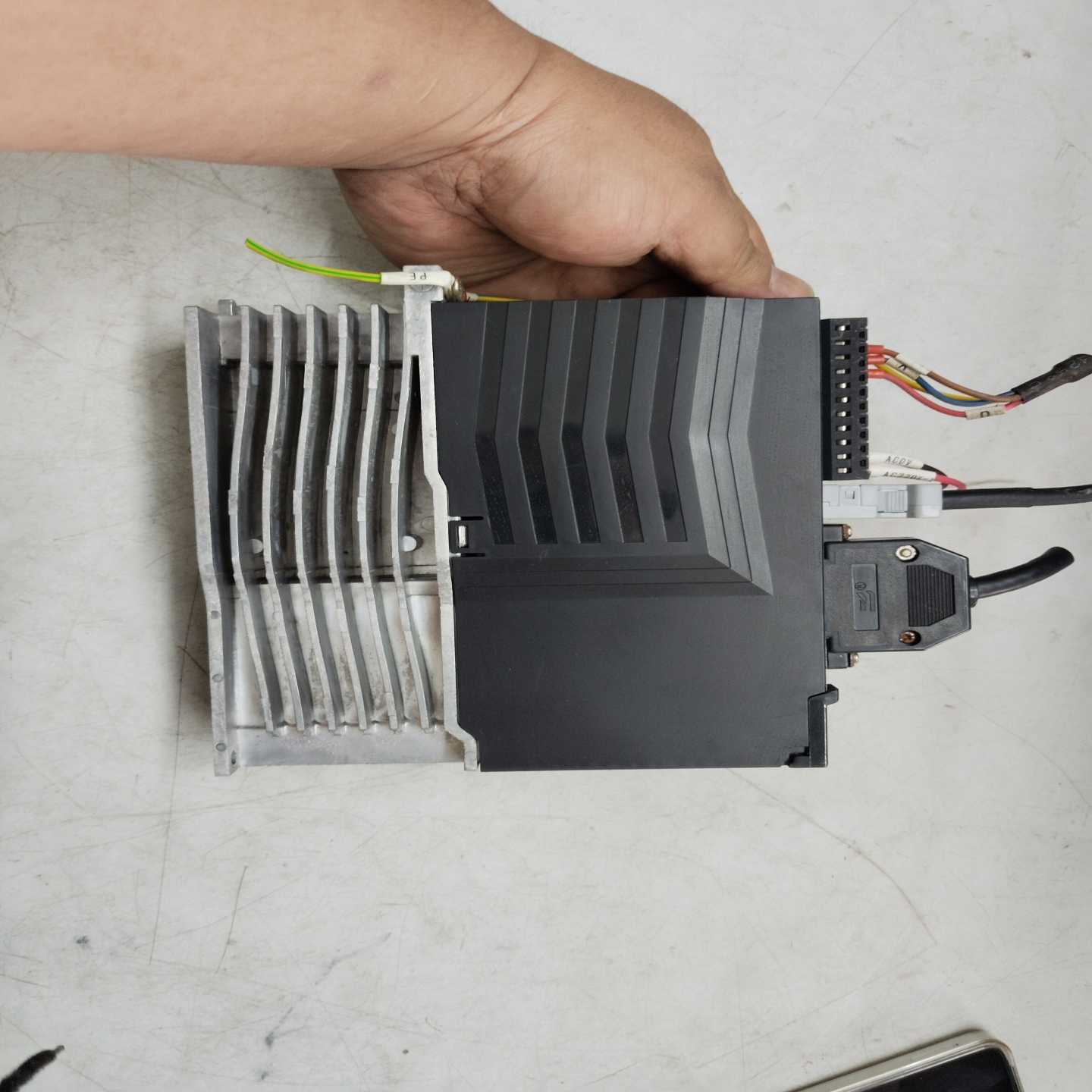 RM17TU00全新原装正品施耐德控制继电器 ，包装比较旧，--议价