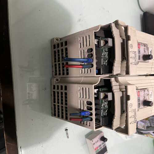 咨询-台达变频器VFD004M21A