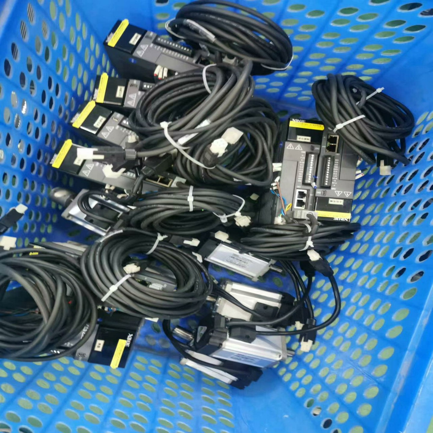 信捷400W伺服电机总线型，驱动：DS5C-20P4-PTA（电子设备）