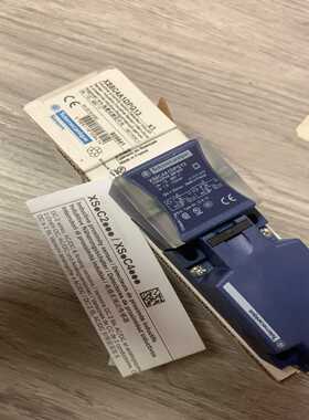 全新原装施耐德XS8C4A1DPG13点感式接近开关现货--议价商品