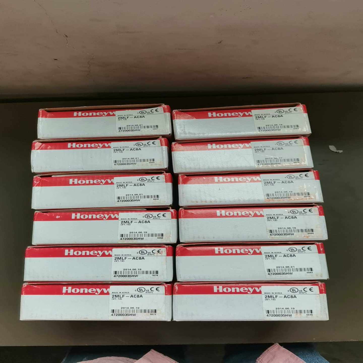 霍尼韦尔2MLF-AC8APLC模块，韩国原装，2014年--议价商品