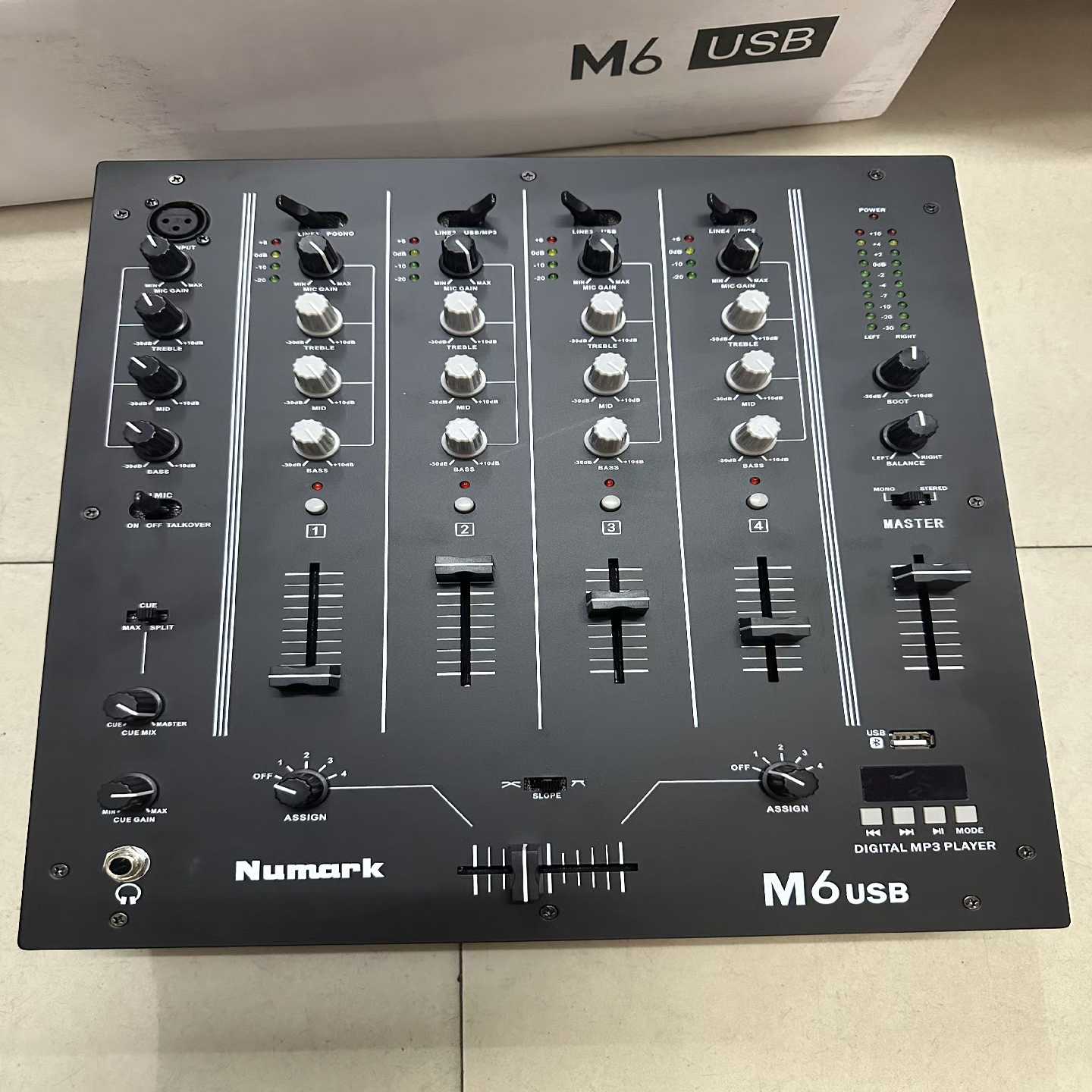 numark  M6 4路混音台，带usb ,值得你拥有【侨报商行】