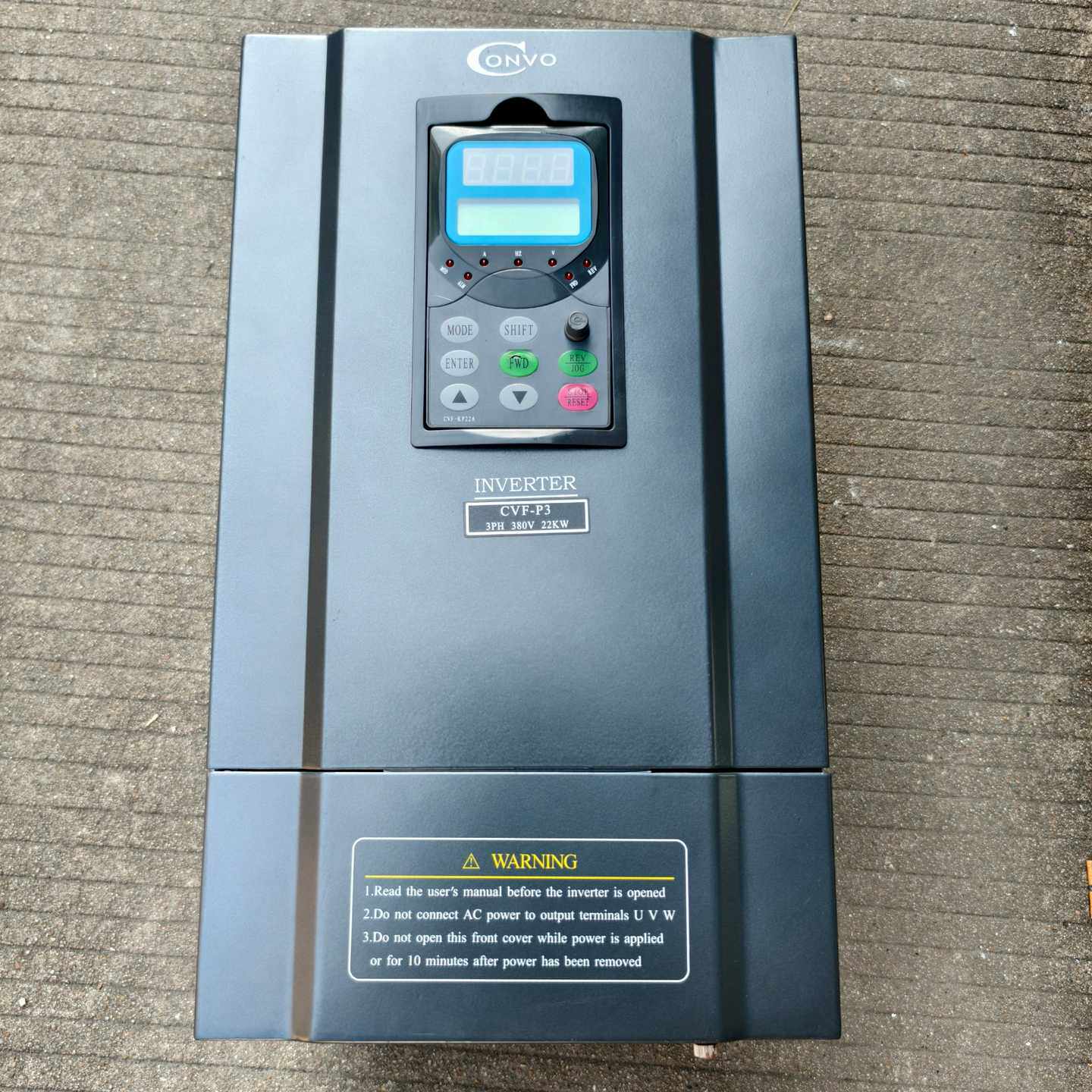 康沃22KW变频器型号CVF-P3-4T0220，实物拍询价