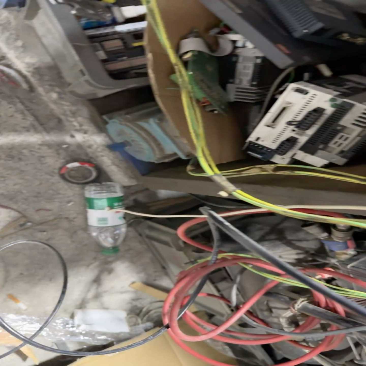 咨询-英士达变频器，AE200H-2-1PH-2.2G，2.2