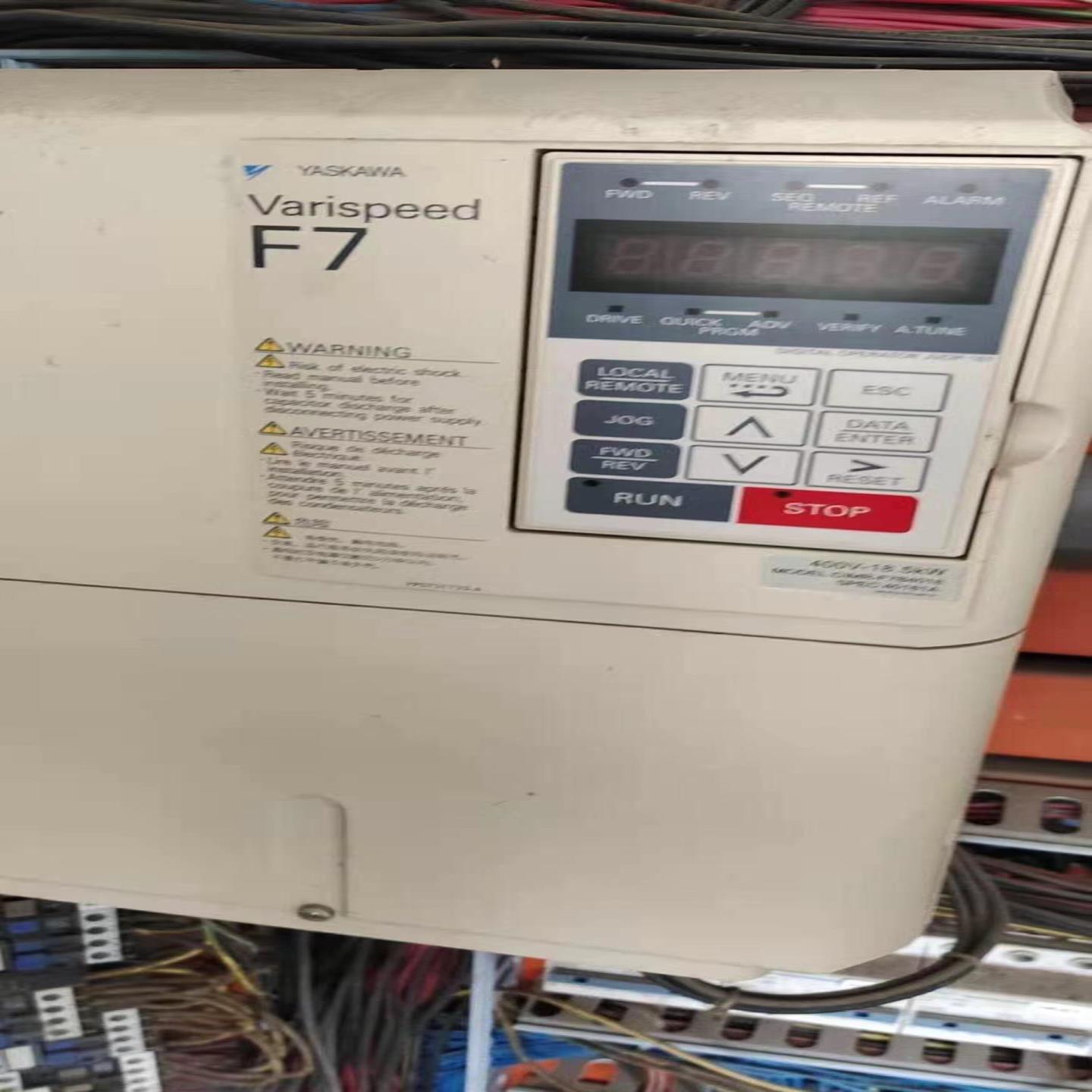 安川变频器F7B4018成色不错18.5KW/380V包好用【鑫鑫商铺】