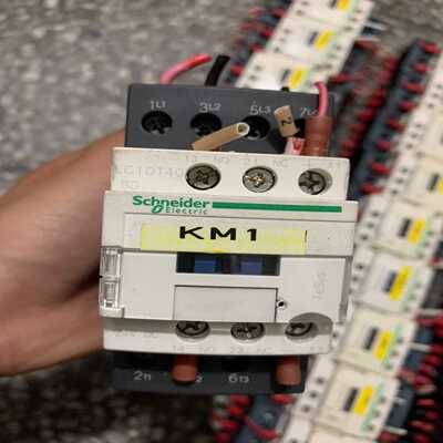 议价施耐德接触器LC1DT40BD，成色看图，需要联系