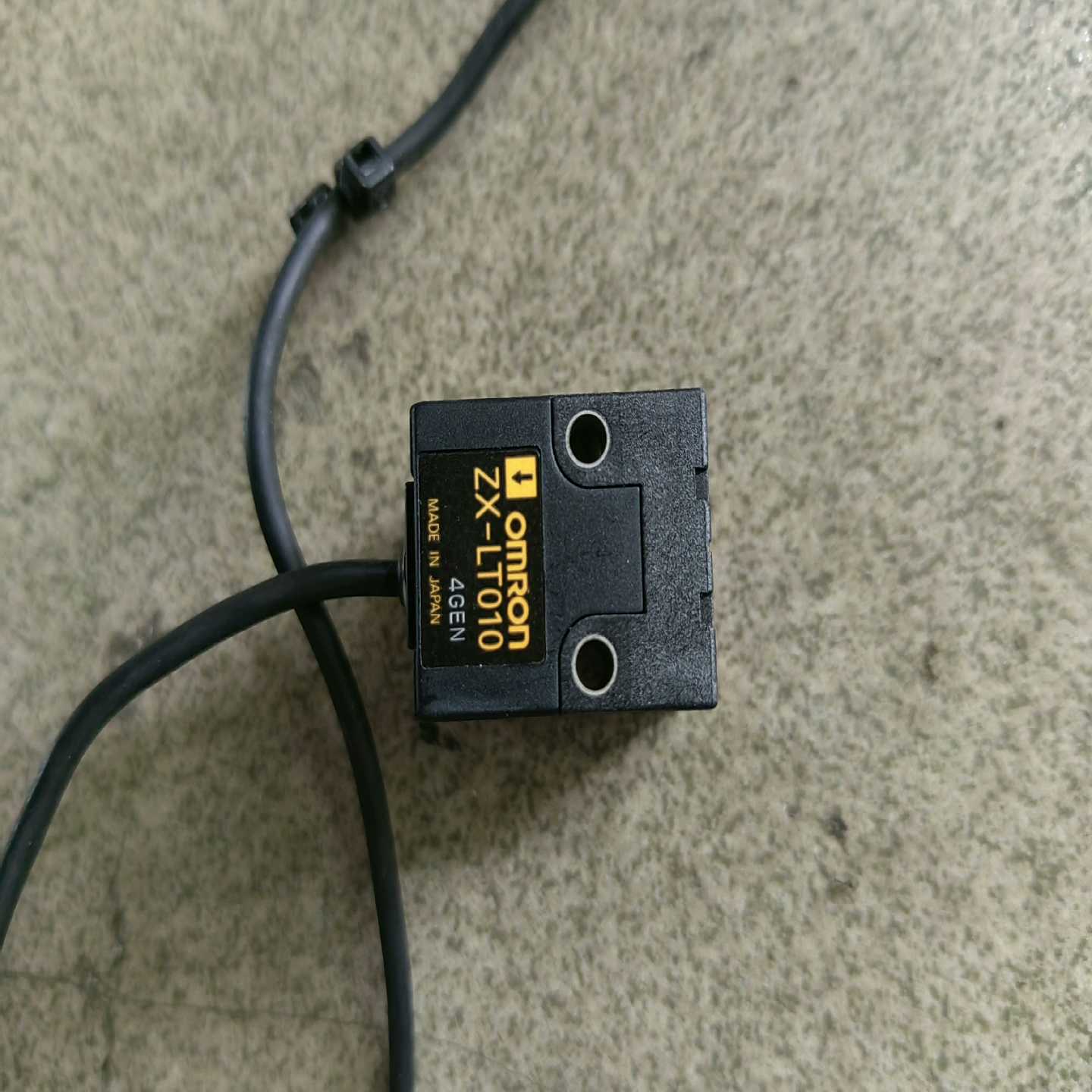 ：镭射传感器ZX- LT010 ：实物图~询价