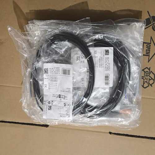EVC384德国IFM易福门公头连接线缆3M直插EV询价