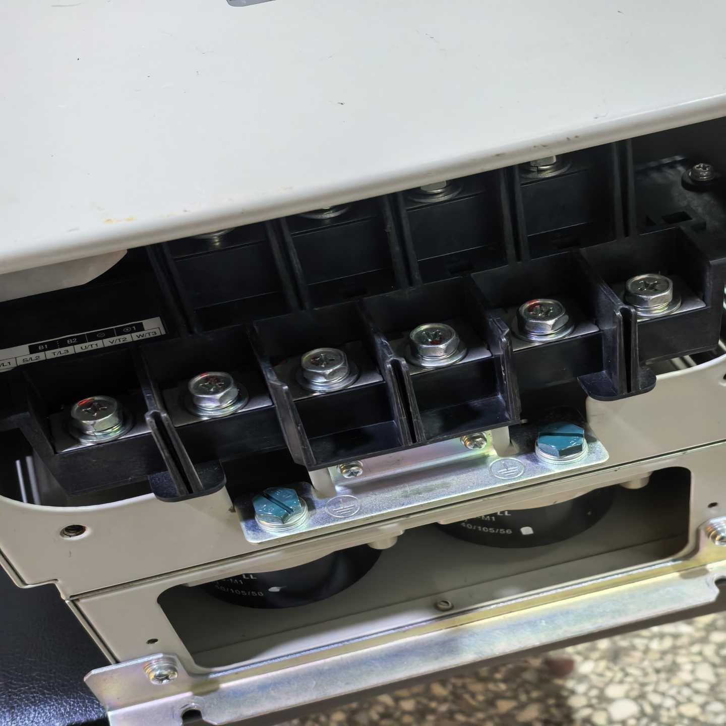 安川H1000变频器CIMR-HB4A0045ABC--议价商品