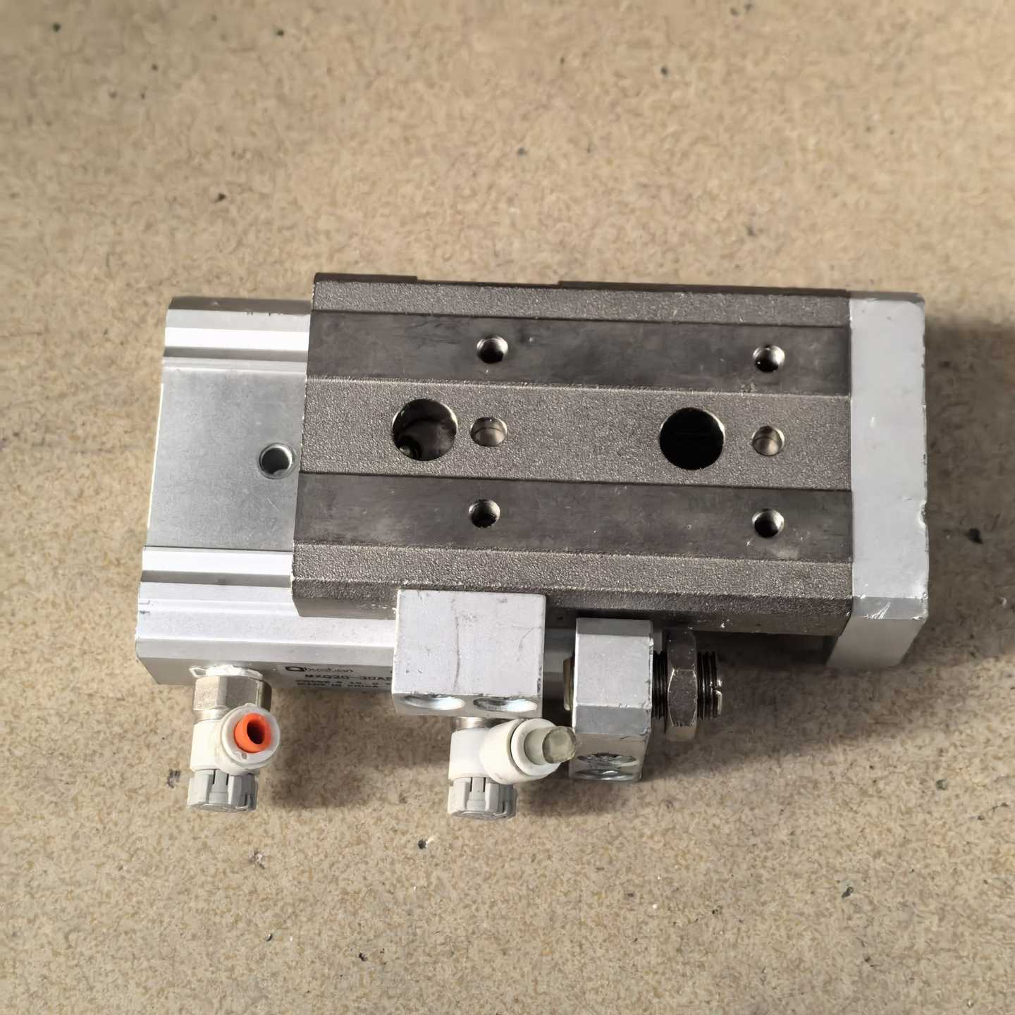 huoban滑台气缸，型号MXQ20-30AS，功能，适用