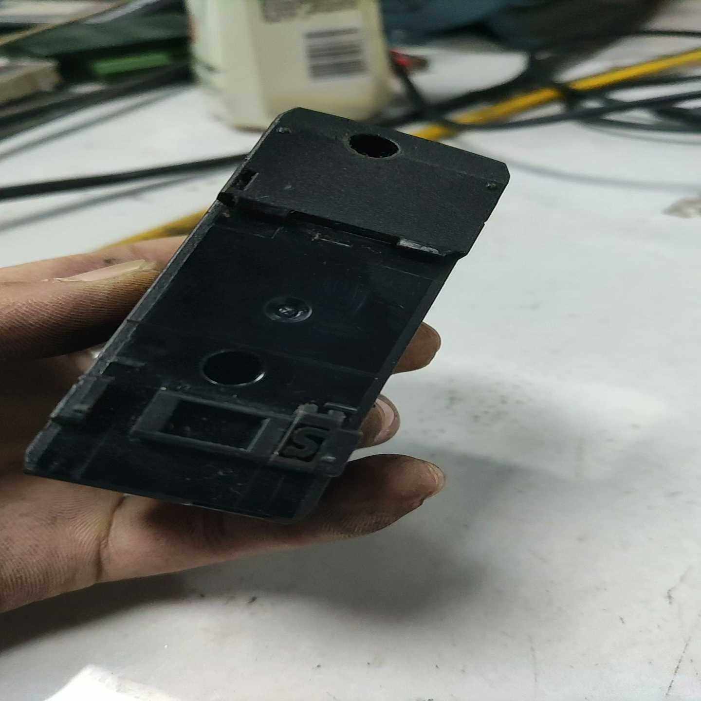 询价~基恩士传感器，DL-CL1，，成色如图，，已测试