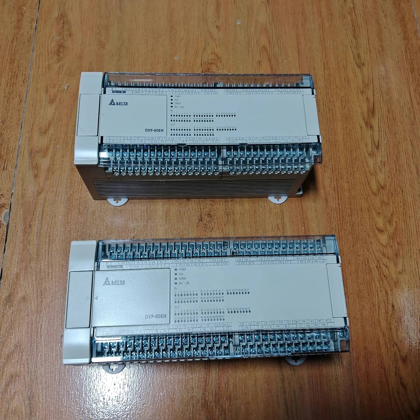 台达PLCDVP80EH00T3，功能正常，成色为实图询价