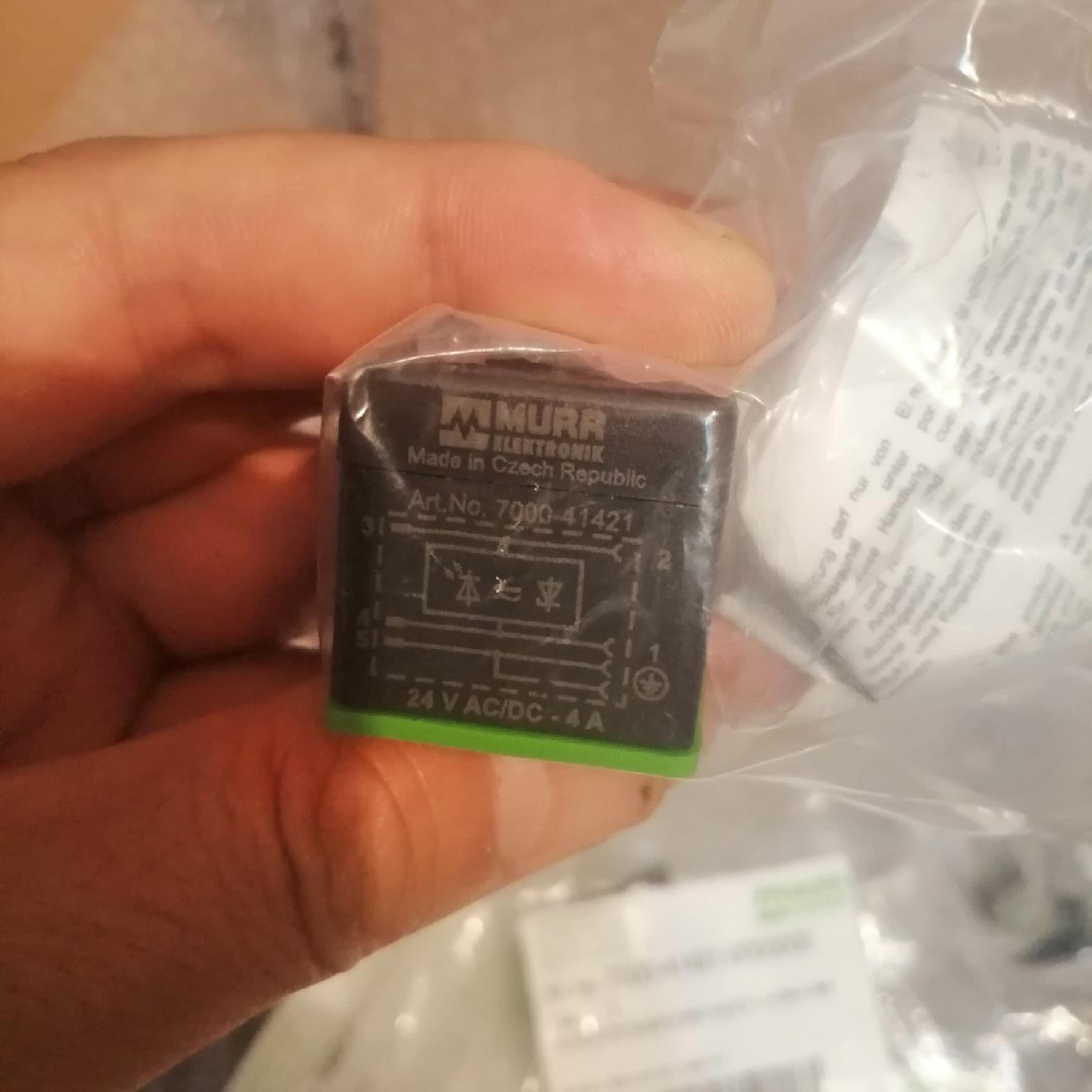 配件MURR ELEKTRONIK 24V ACDC 4A 穆尔电磁阀防水插头12议价