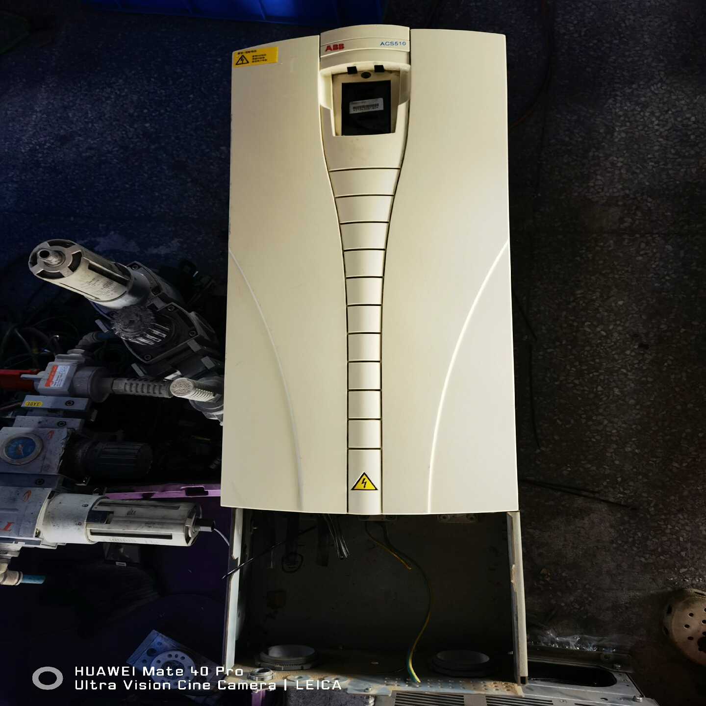 询价ABB变频器ACS510-01-157A-4，75KW，外壳