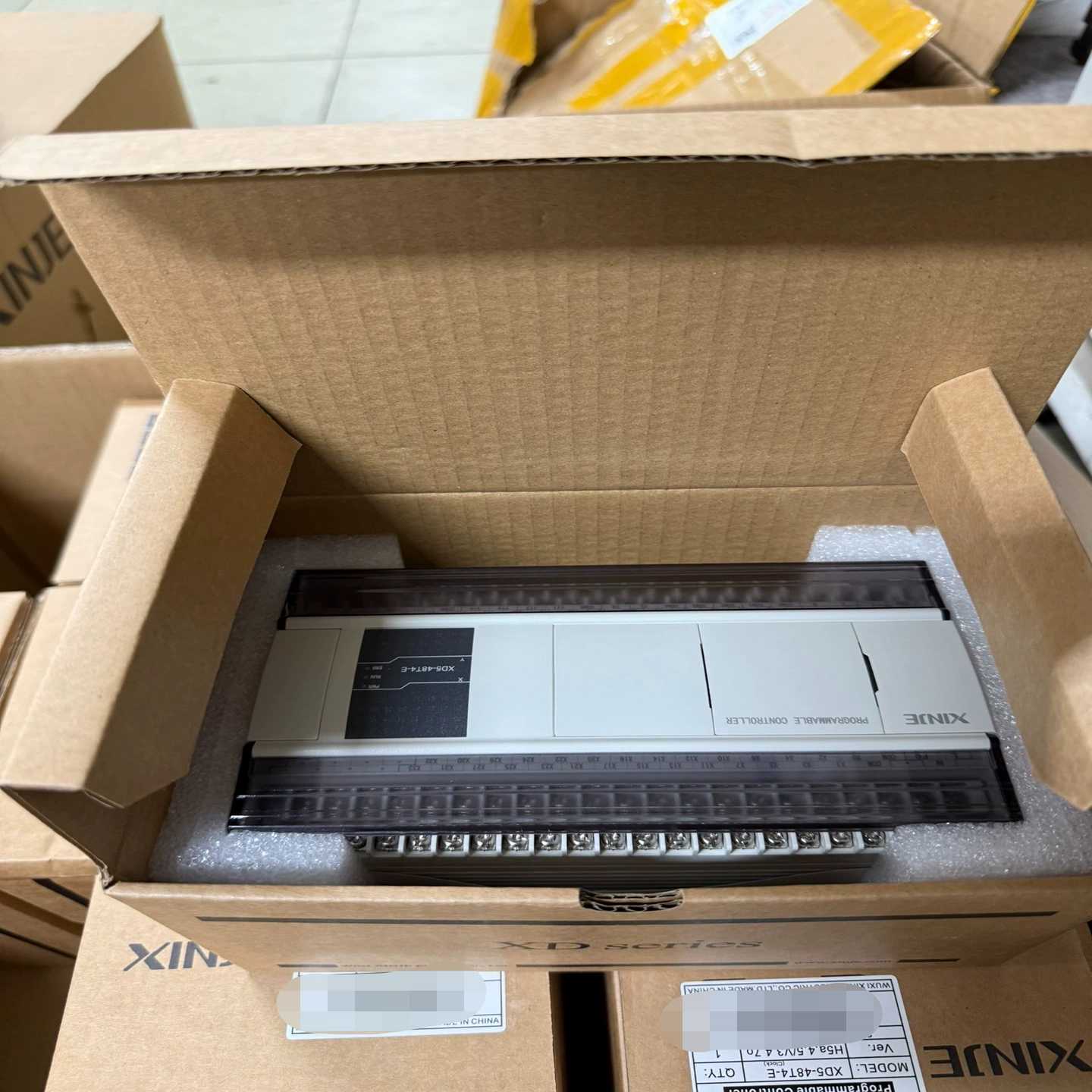 全新信捷PLCXD5-48T4-E，25年生产，11台现货--议价商品