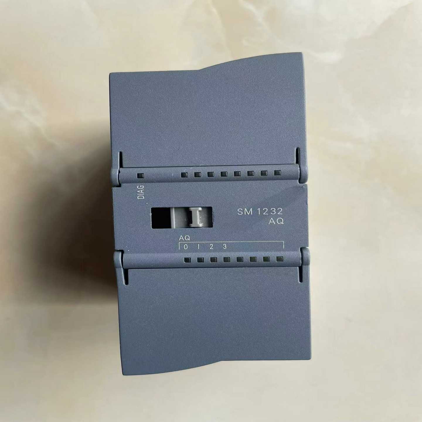 S7-1200232-4HD30-0XB0，实图拍摄询价