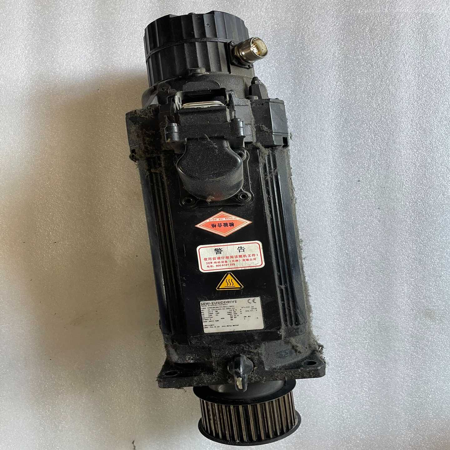 CFM90M/BR/TF/RH1L/SB50伺服电机,实照现(零零电子)