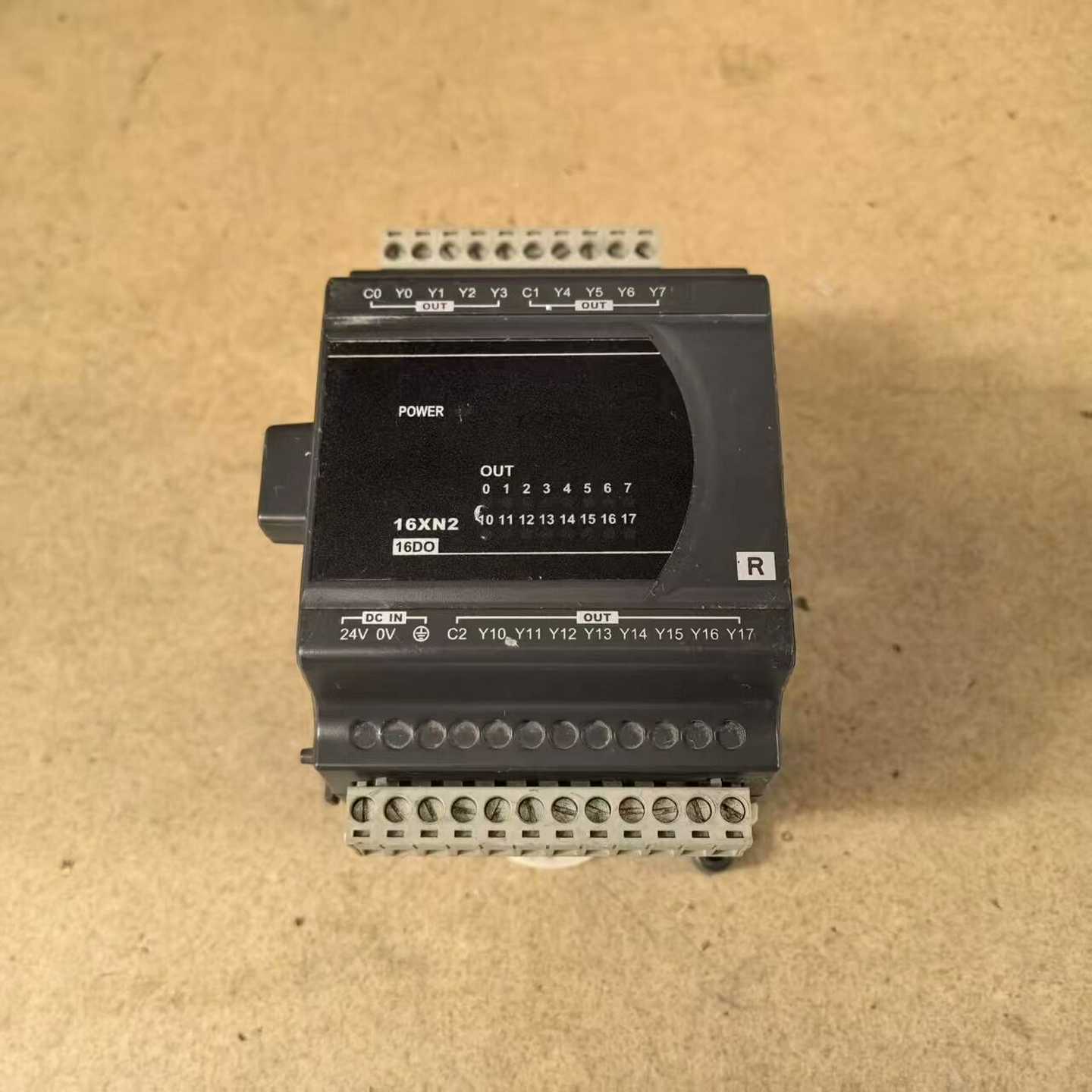 台达模块，型号DVP16XN211R，功能，成色如图所示询价