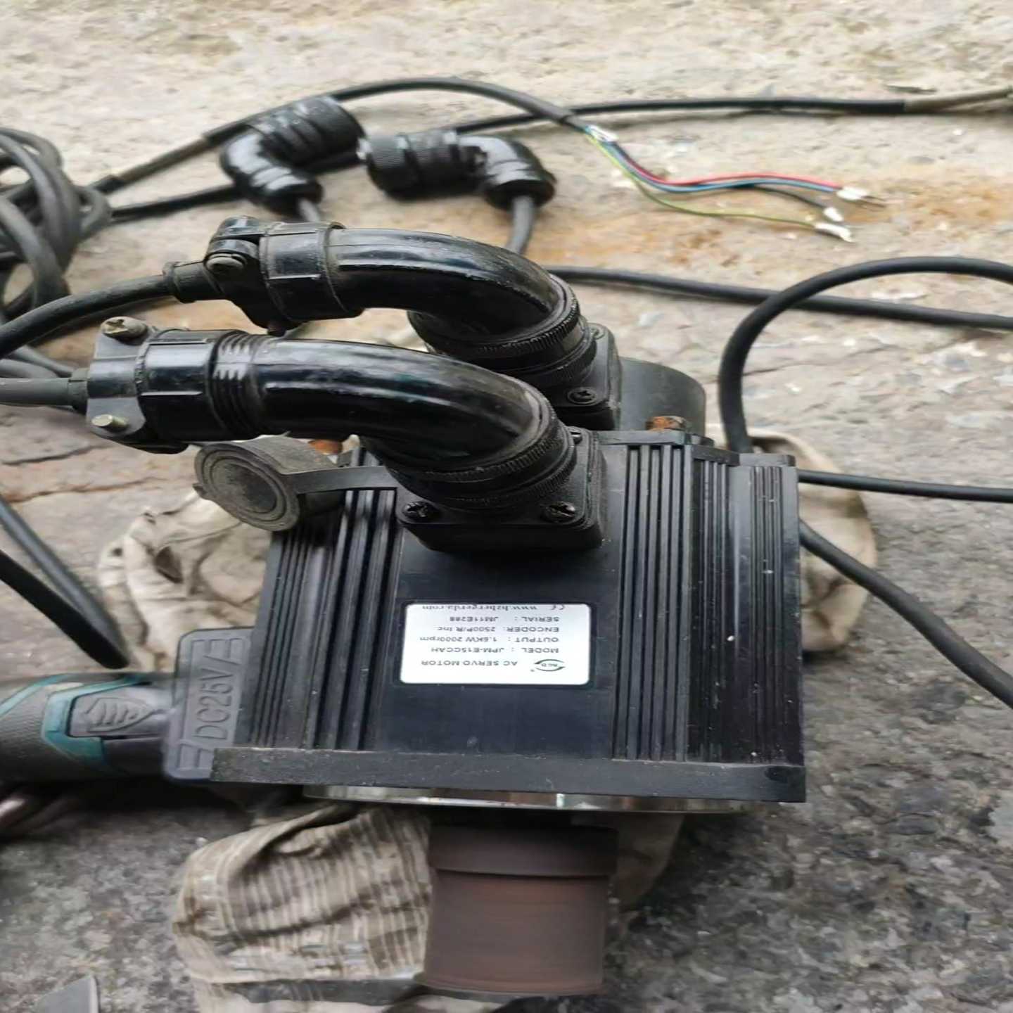 议价kt270-b0-30伺服器包好,已带华大130st-m07