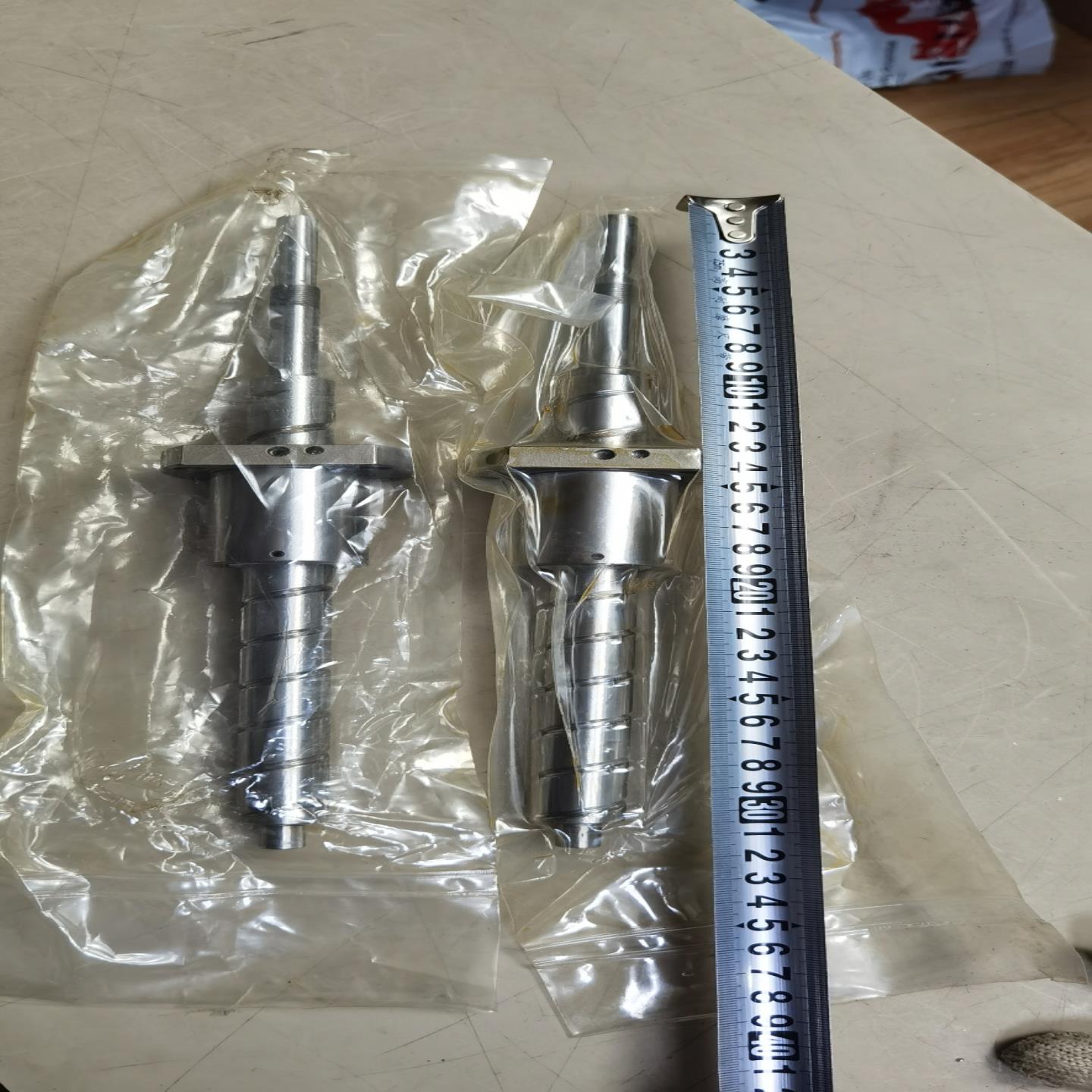 上银HIWIN滚珠丝杠丝杆FS13062Q-1   （二根）（佳毅工控）