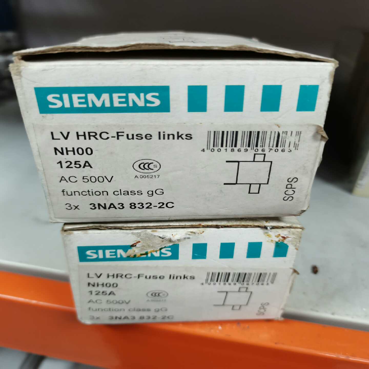 熔断器3NA3832-2C，NH00125A。询价