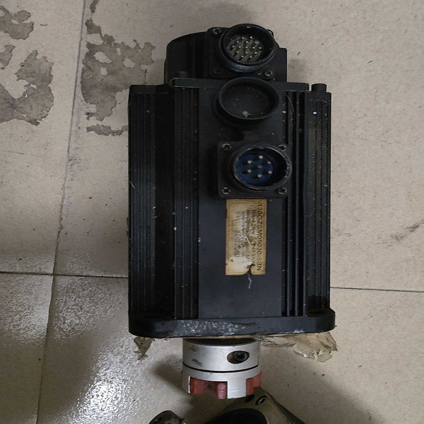 格知伺服电机130GZSM05030-8BN，5Nm，1.6